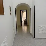Apartman House Ginevra *