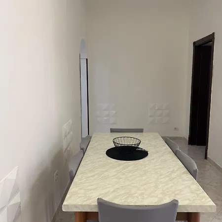 Apartament House Ginevra Neapol