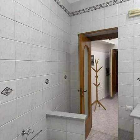Apartament House Ginevra